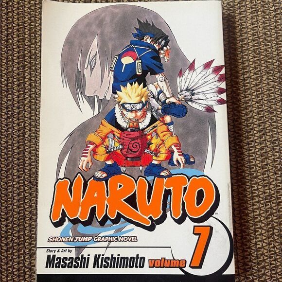 Naruto, Vol. 7: Orochimaru's Curse by Masashi Kishimoto(2005-08-02) Paperback - Picture 1 of 2